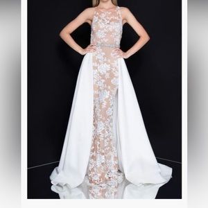 Dress Terani Couture Two Tone Embroidered Dress With Overskirt 
8 / Ivory Nude